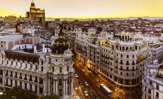 Madrid limita la movilidad en 45 zonas por la COVID-19 y el Gobierno llama a endurecer las medidas