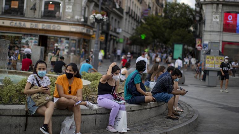 Madrid acusa al Gobierno español de tener prisa por intervenir en la región y no por luchar contra el virus