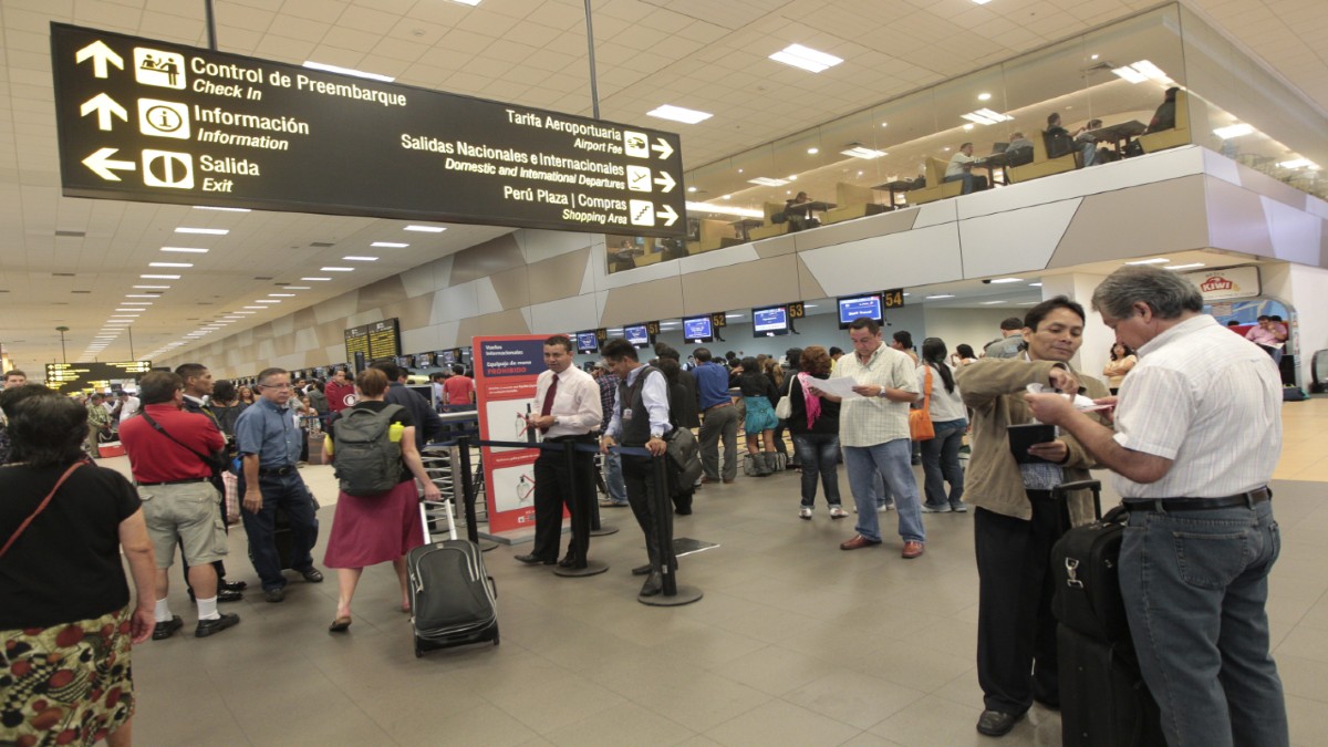 Perú reanudará vuelos internacionales de pasajeros el 1 de octubre
