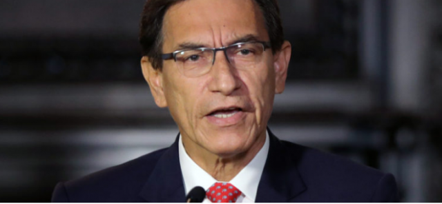 Congreso peruano rechaza moción de vacancia contra Martín Vizcarra