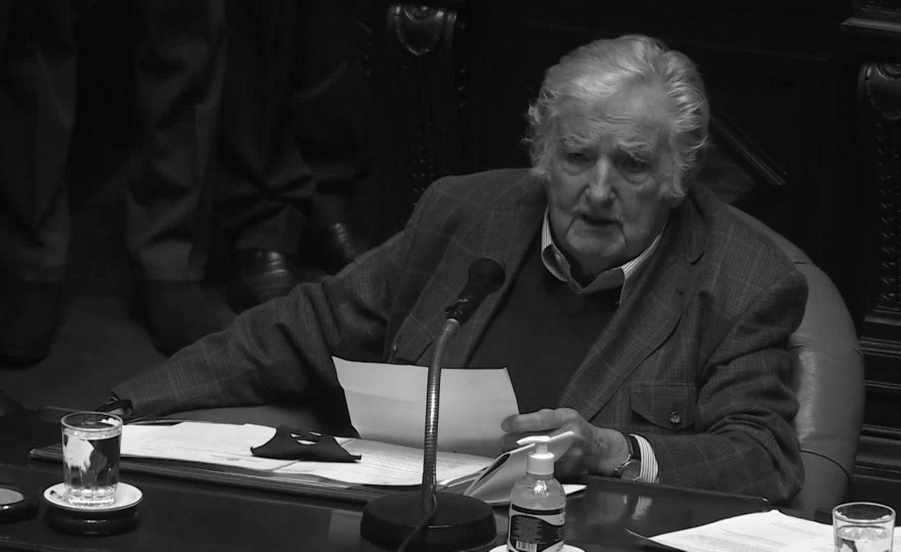 «No abandono la política»: el último discurso de Pepe Mujica ante el Senado uruguayo