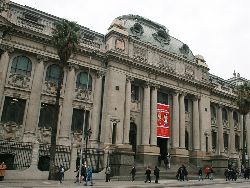 Biblioteca Nacional anuncia reapertura al público con horario reducido