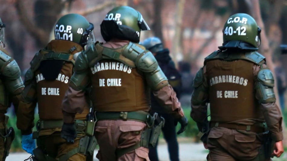 Prisión preventiva para carabineros imputados por torturas en la 43ª Comisaría de Peñalolén
