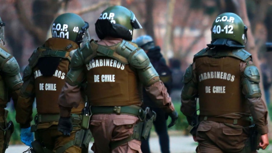 Impunidad: Condenan a carabineros por golpear brutalmente a dos personas, pero tribunal los deja cumplir su pena en libertad