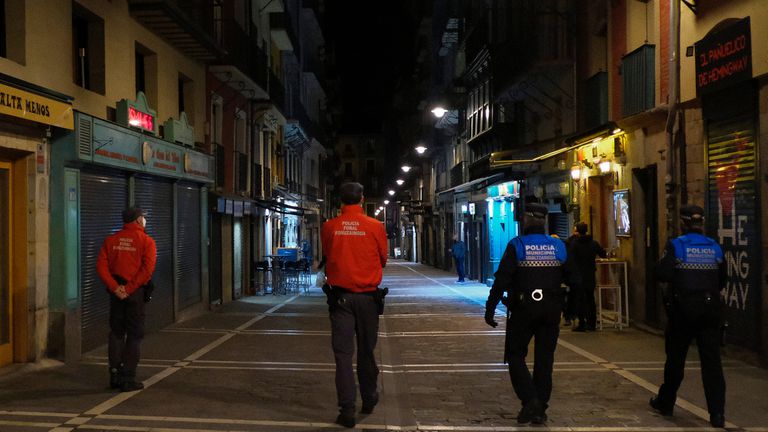 Confinamiento estricto: España aplica cierre perimetral en nuevas ciudades por el coronavirus