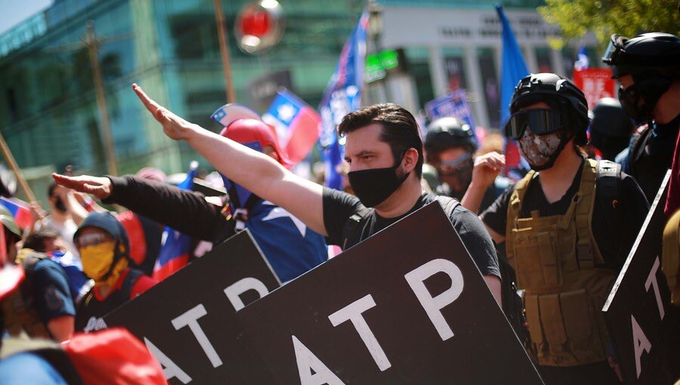 INDH repudió uso de símbolos nazi y mensaje antisemita en marcha del Rechazo