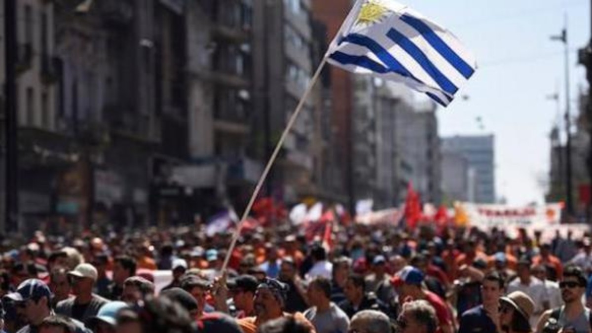 Sindicato uruguayo rechaza militarización de obras viales