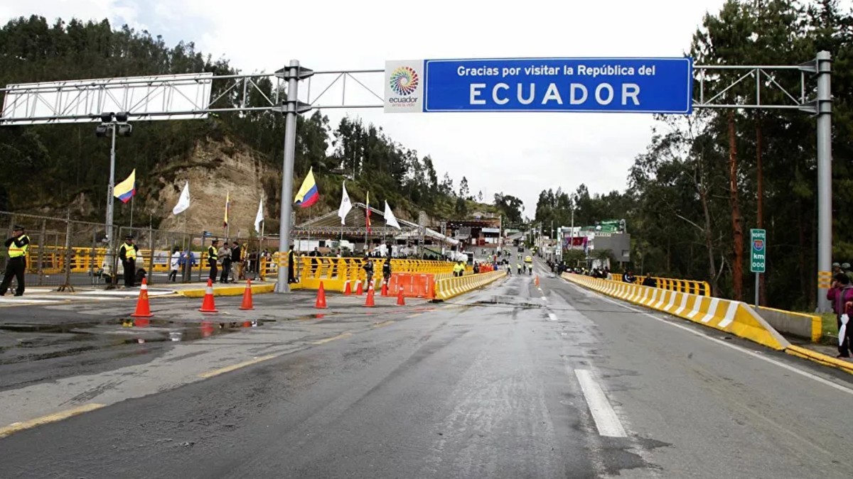 Ecuador: Comerciantes rechazan reapertura del puente internacional con Colombia