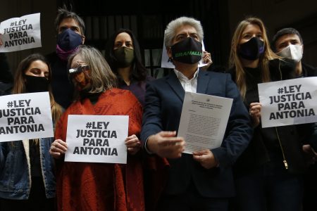 Rechazan reportaje de TVN sobre el caso de Antonia Barra por omitir información para mejorar imagen del imputado