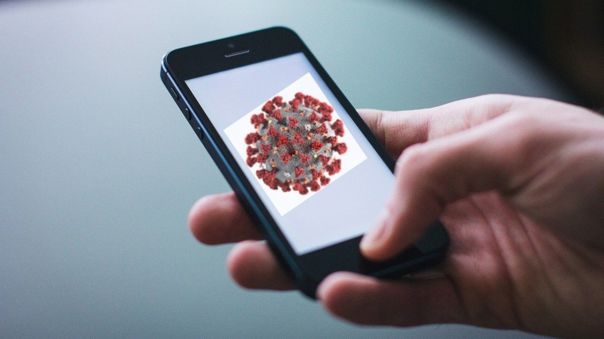 ¿Cuánto tiempo puede sobrevivir el coronavirus en las pantallas de los teléfonos celulares o en los billetes?