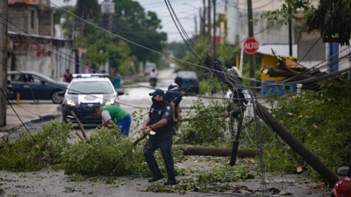 México confirma que el huracán Delta no dejó víctimas mortales a su paso por el país