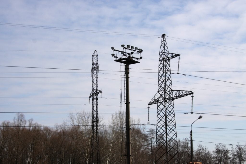 Arauco: Vecinos exigen al Servicio de Evaluación Ambiental cambiar trazado de línea de alta tensión