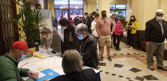 Plebiscito: Chilenos en el exterior  acudieron a  votar masivamente