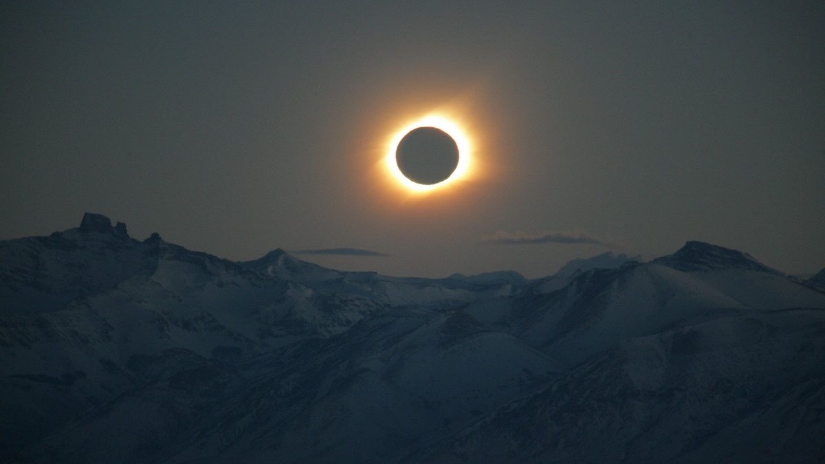 La Araucanía: empresarios piden flexibilización para recibir turistas durante eclipse solar