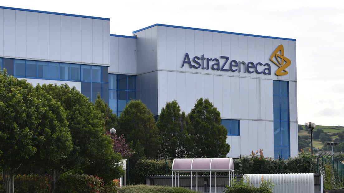 AstraZeneca podría despejar dudas sobre su vacuna con un estudio adicional