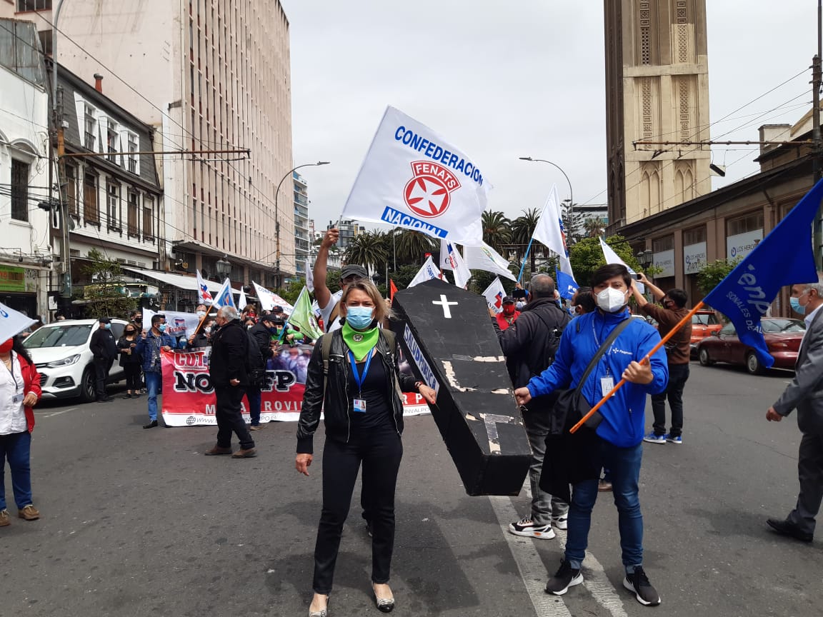 Funcionarios de la Salud llaman «a no regalar la Constitución a quienes no quieren una vida digna para chilenas y chilenos»