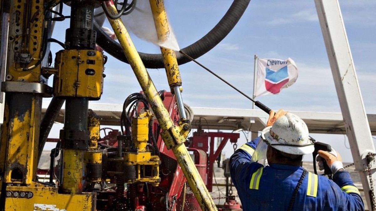EE.UU. extiende licencia a Chevron para seguir operando en Venezuela