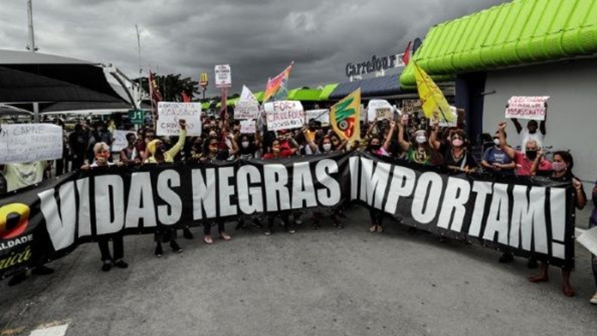 Activistas exigen responsabilizar a empresas por crimen racial en Brasil