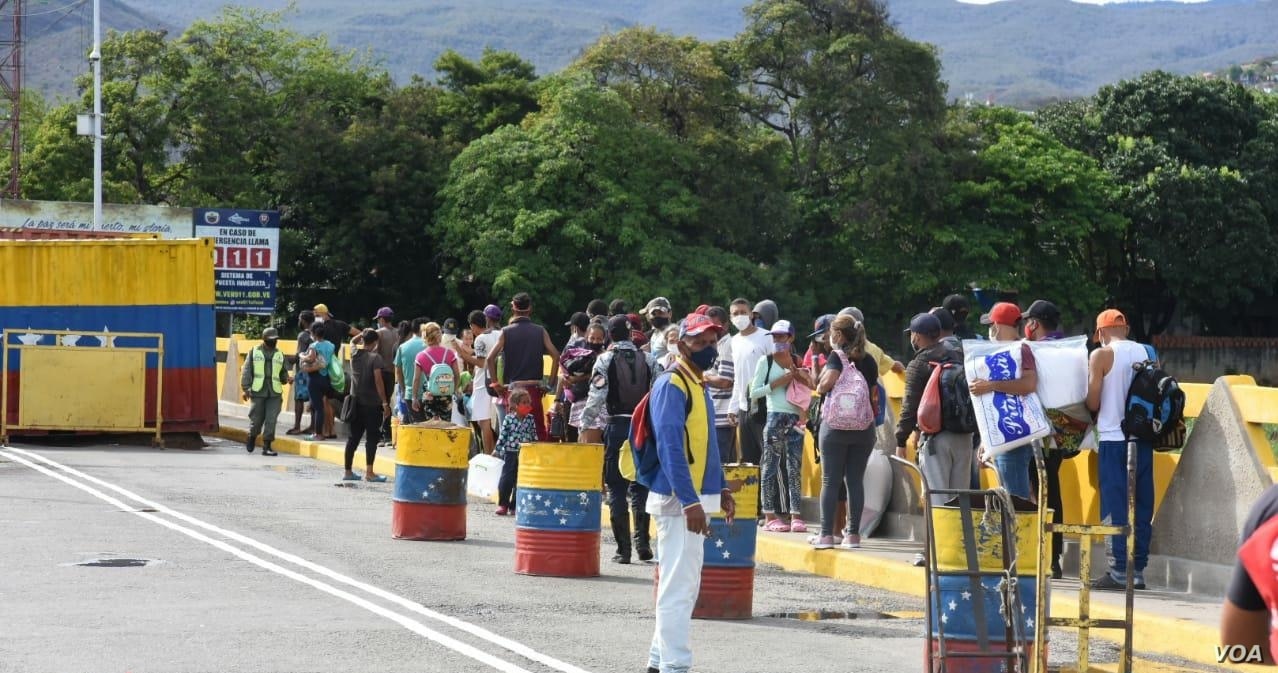 Venezuela y Colombia evalúan acciones para el ingreso de connacionales en Navidad