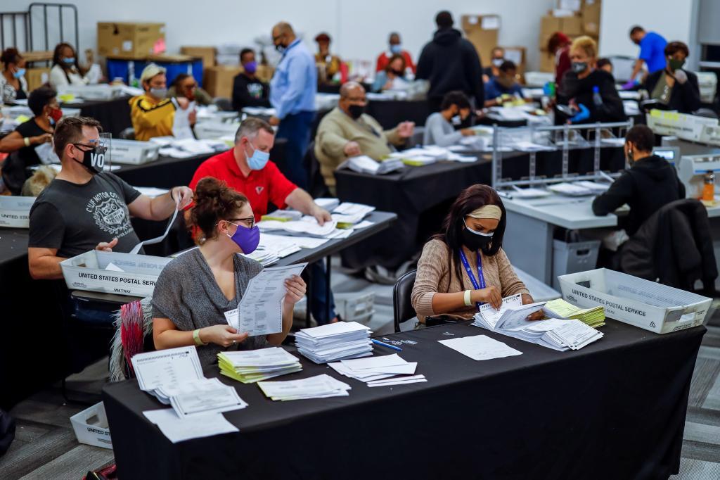 Policía de Filadelfia investiga supuesto plan de ataque al centro de recuento de voto en Pensilvania