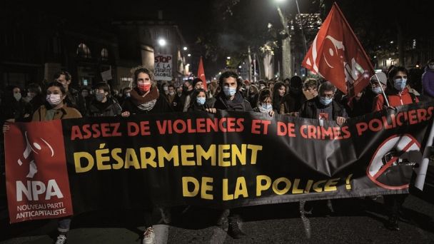 Indignación en Francia por brutal paliza que propinaron agentes policiales a un músico negro