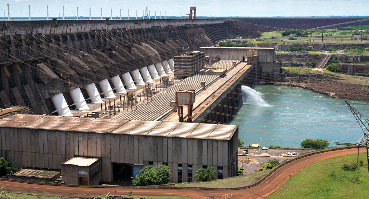 Paraguay veta ley que autoriza que fondos de represa Itaipú ingresen al Presupuesto