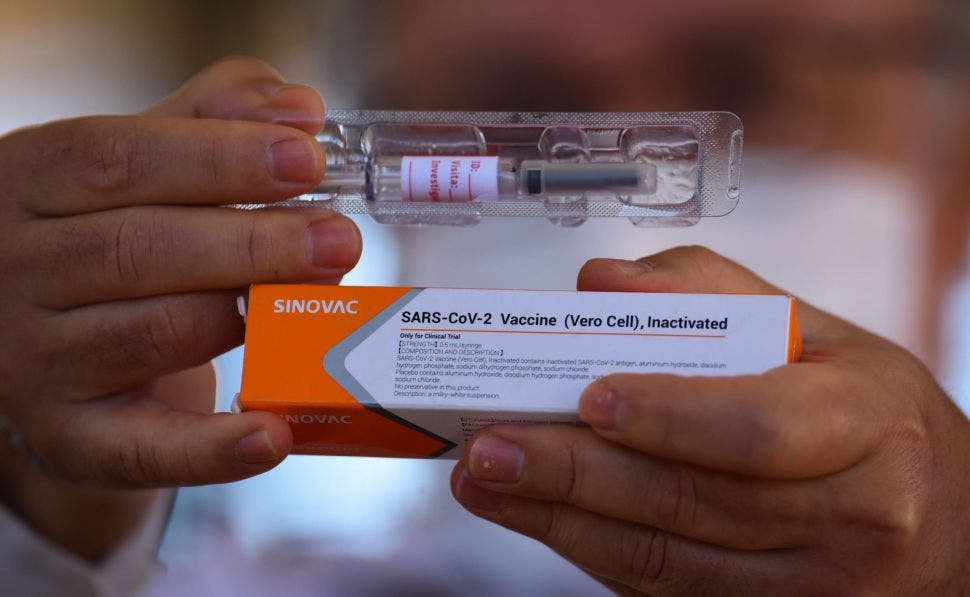 China administra casi 367 millones de dosis de vacunas contra el coronavirus