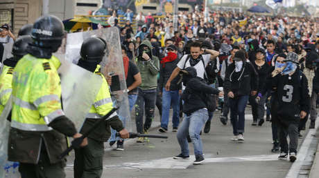 Reportan heridos en Bogotá tras enfrentamiento entre autoridades y transportistas