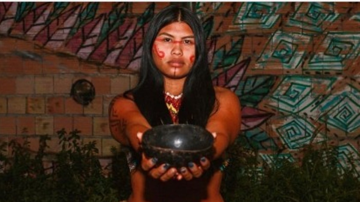 Conozca a la influencer indígena que enaltece su cultura