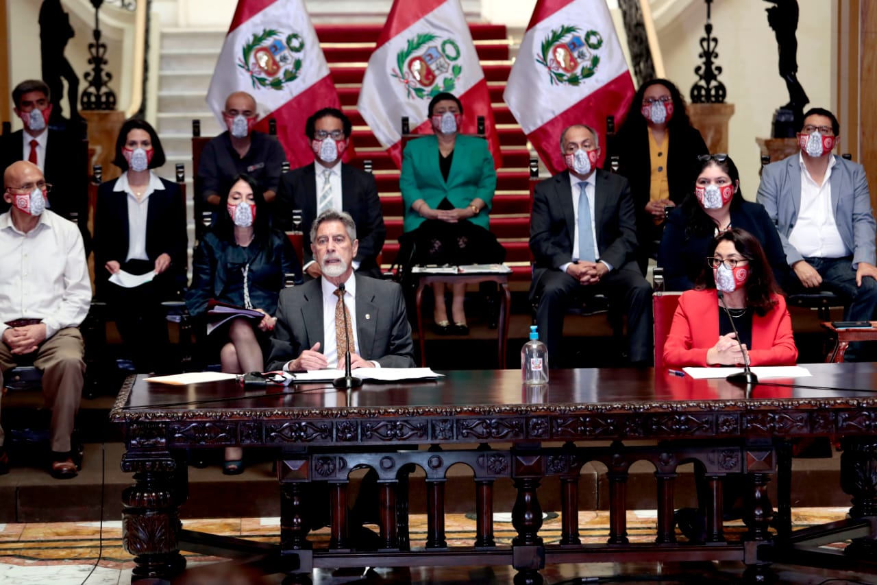 Doce fórmulas presidenciales listas para elecciones en Perú