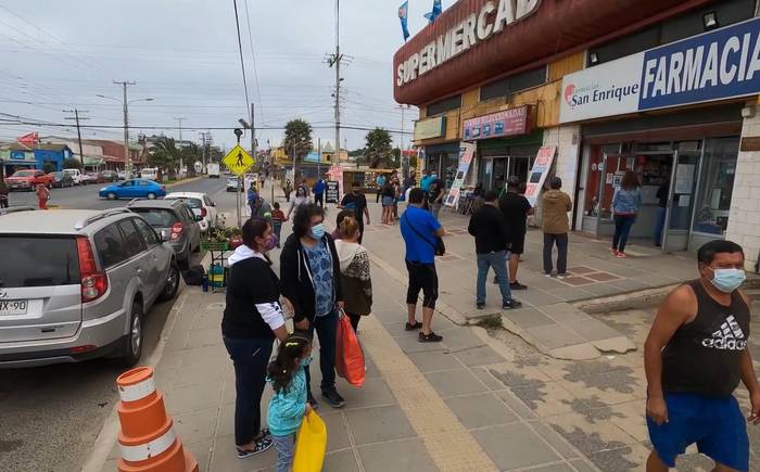 Alcalde de El Tabo recurre a la justicia tras masiva llegada de turistas al litoral