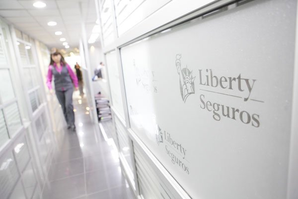 Sindicato de Trabajadores de Liberty Seguros denuncia despidos masivos y prácticas antisindicales de la empresa