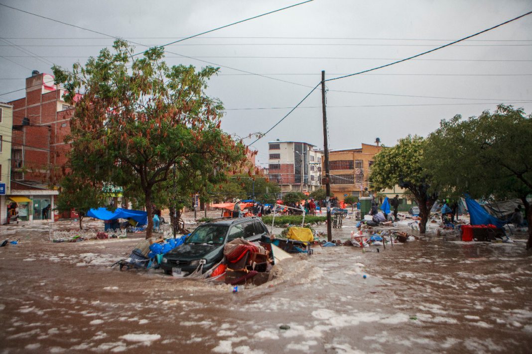 Bolivia: Fuertes lluvias deja al menos tres muertos y cuantiosos daños en ciudad de Sucre