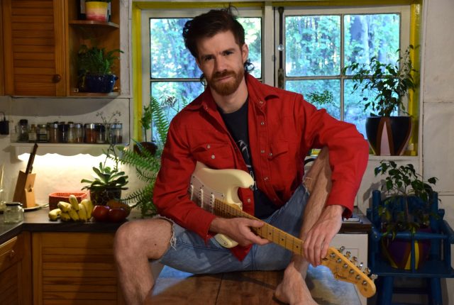 “Heridas”: el relato multicolor y álbum debut de Hombre Lobo