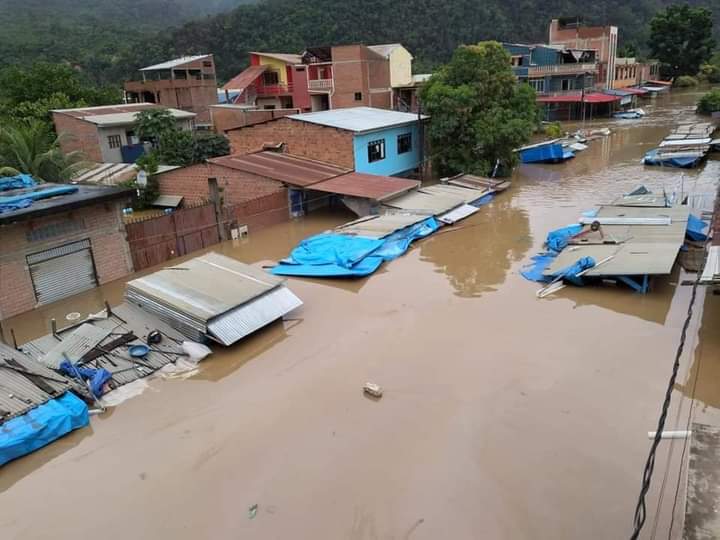 Al menos un muerto y 13 mil familias afectadas por intensas lluvias en Bolivia