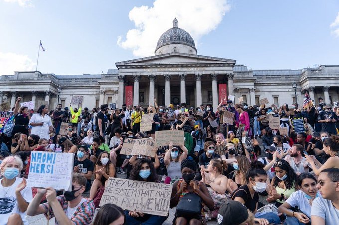 Organizaciones de Reino Unido protestan por asesinato racista