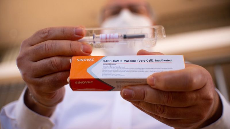 Secretaría de Salud niega que se echaran a perder vacunas chinas