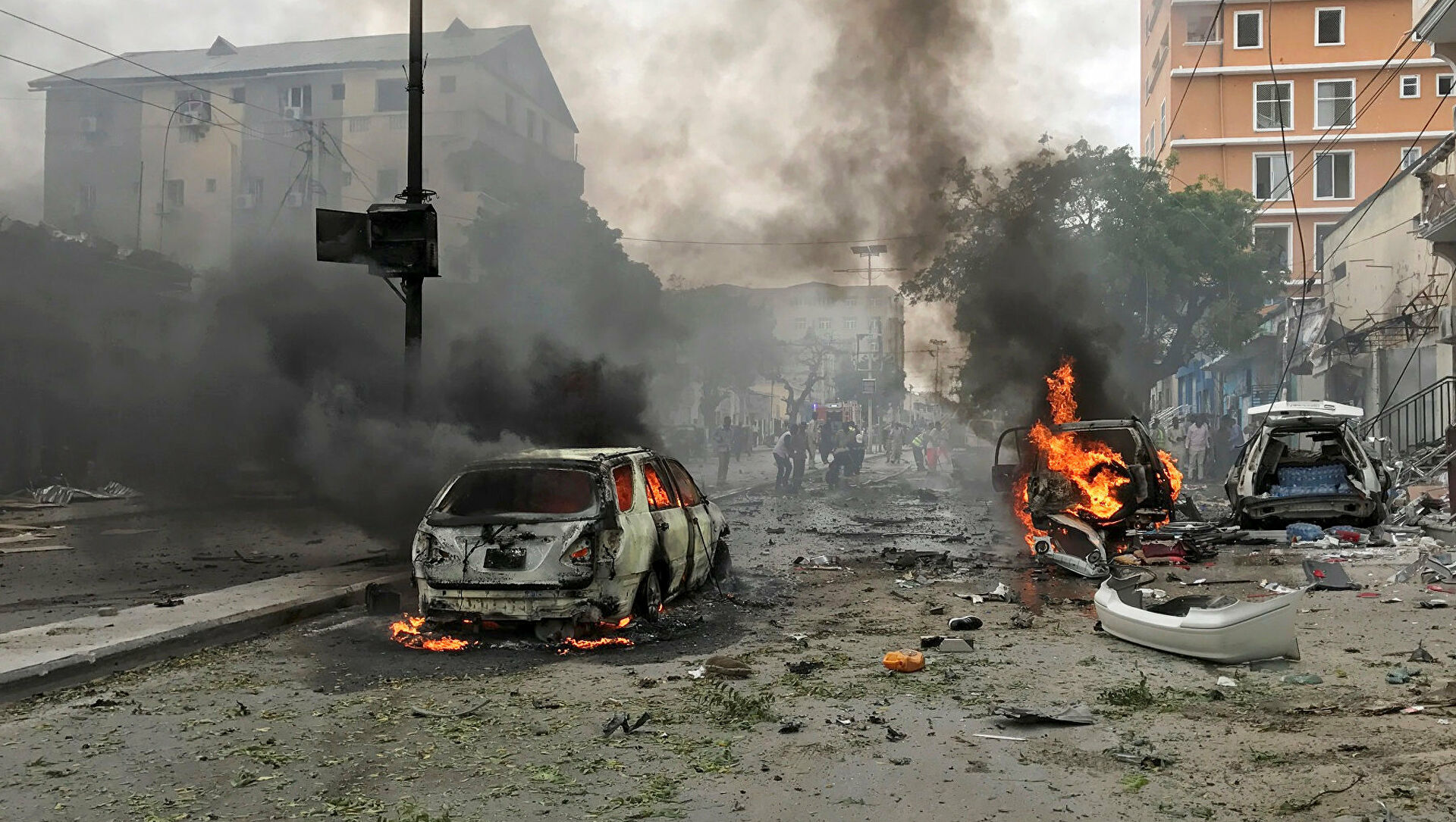 Siete muertos y 10 heridos al explotar coche bomba cerca del palacio presidencial somalí