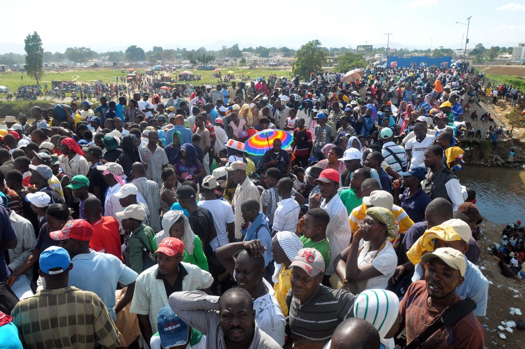 Cientos de inmigrantes haitianos protestaron  por pésimas condiciones en asilos brasileños