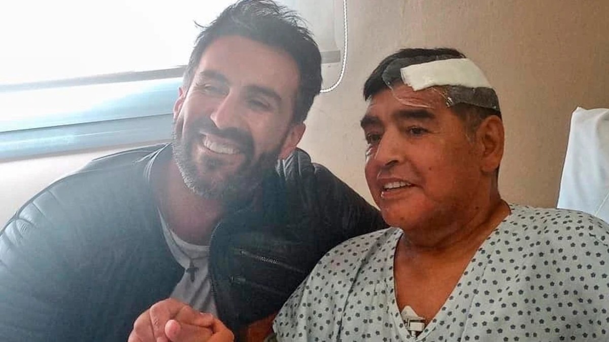 Salen a la luz audios del médico de Maradona durante su muerte