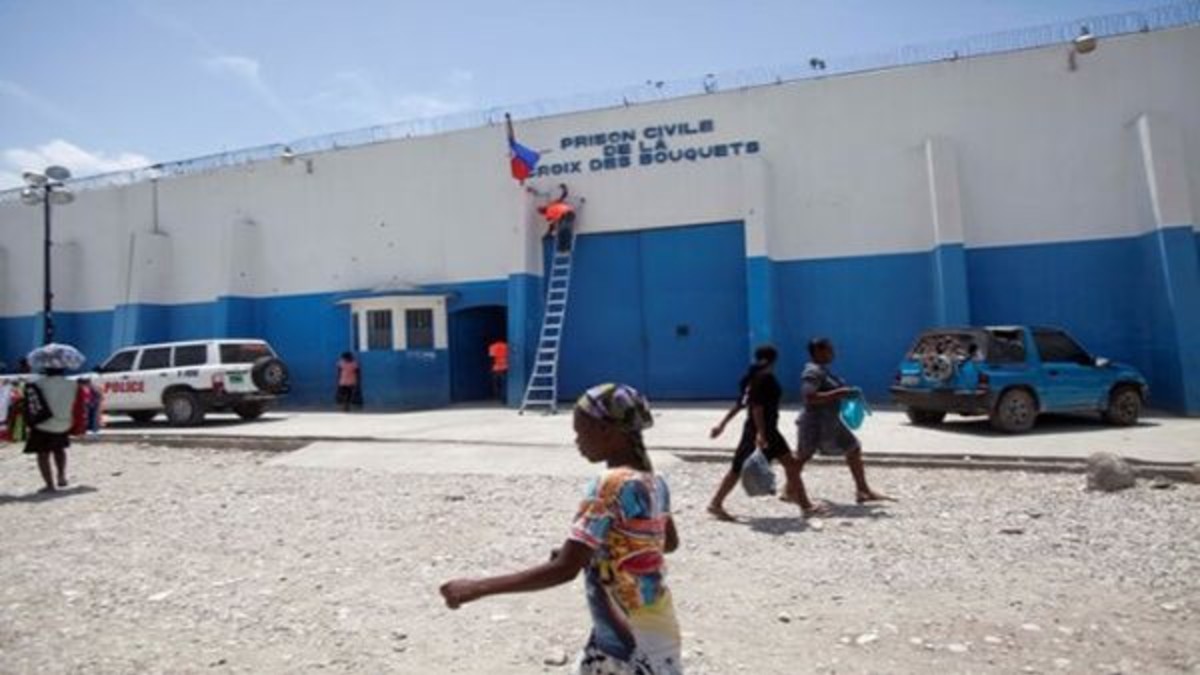 Registran 8 fallecidos tras intento de fuga en prisión haitiana