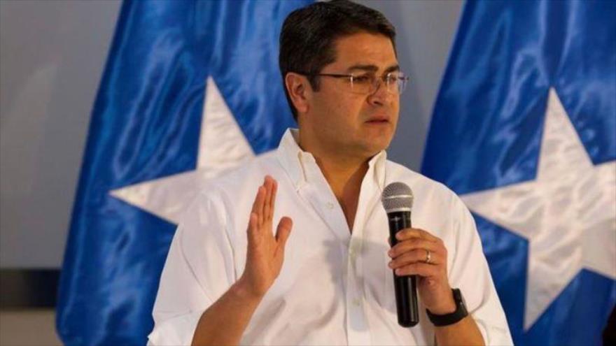 Presidente de Honduras cuestiona el acaparamiento de vacunas por países ricos