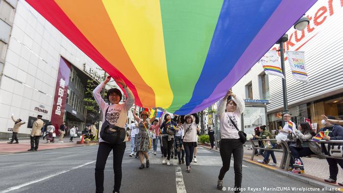 Matrimonio igualitario: Tribunal declara inconstitucional prohibir las bodas gays en Japón