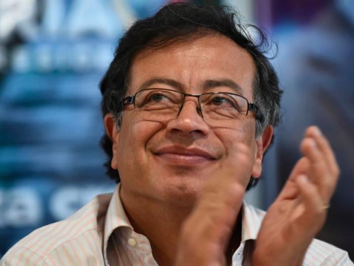 Gustavo Petro encabeza encuesta de intención de voto de cara a presidenciales de Colombia