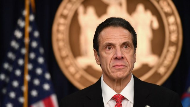 Joe Biden se mantiene al margen frente a las crecientes acusaciones contra el gobernador de Nueva York Andrew Cuomo