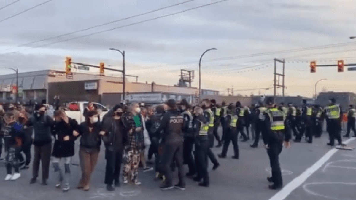 (Video) Manifestantes en Canadá exigen la libertad de la activista Stacy Gallagher