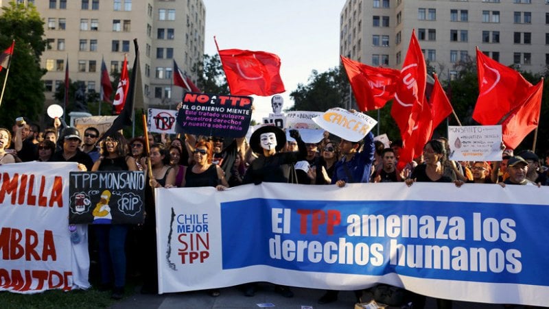 Indignación ciudadana ante intento de Piñera de imponer TPP-11 para sabotear proceso constituyente
