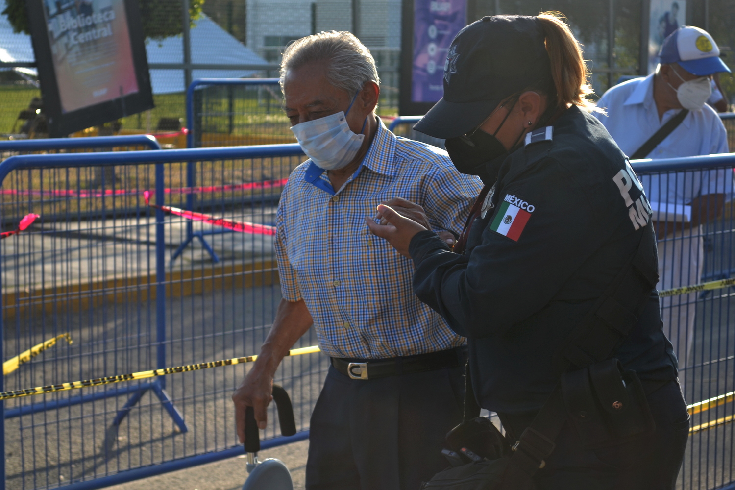 Puebla, con meta de 346 mil vacunas aplicadas para el 4 de abril; reportan falta de gente en la Margarita