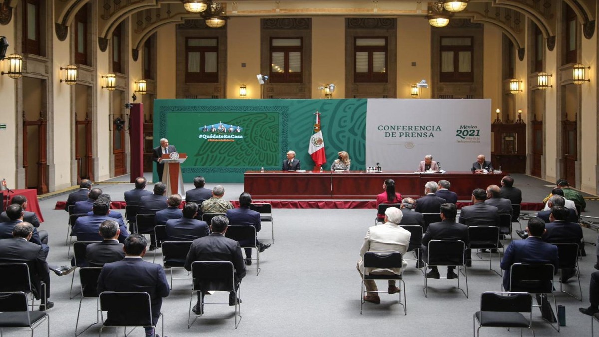 Presidente mexicano y gobernadores firmaron pacto por la democracia