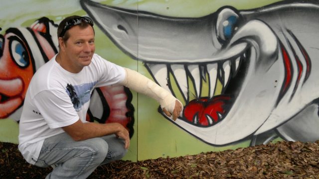 Refugio emocional: víctimas de ataques animales marinos crean el primer “Club de los mordidos” en el mundo